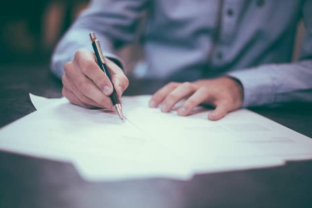 Como fazer parceria com grandes empresas e oferecer os seus serviços na internet Como fazer parceria com grandes empresas e oferecer os seus serviços na internet
